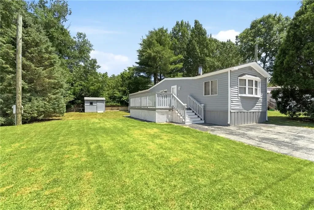 61 Oak Terrace Burrillville RI 02839