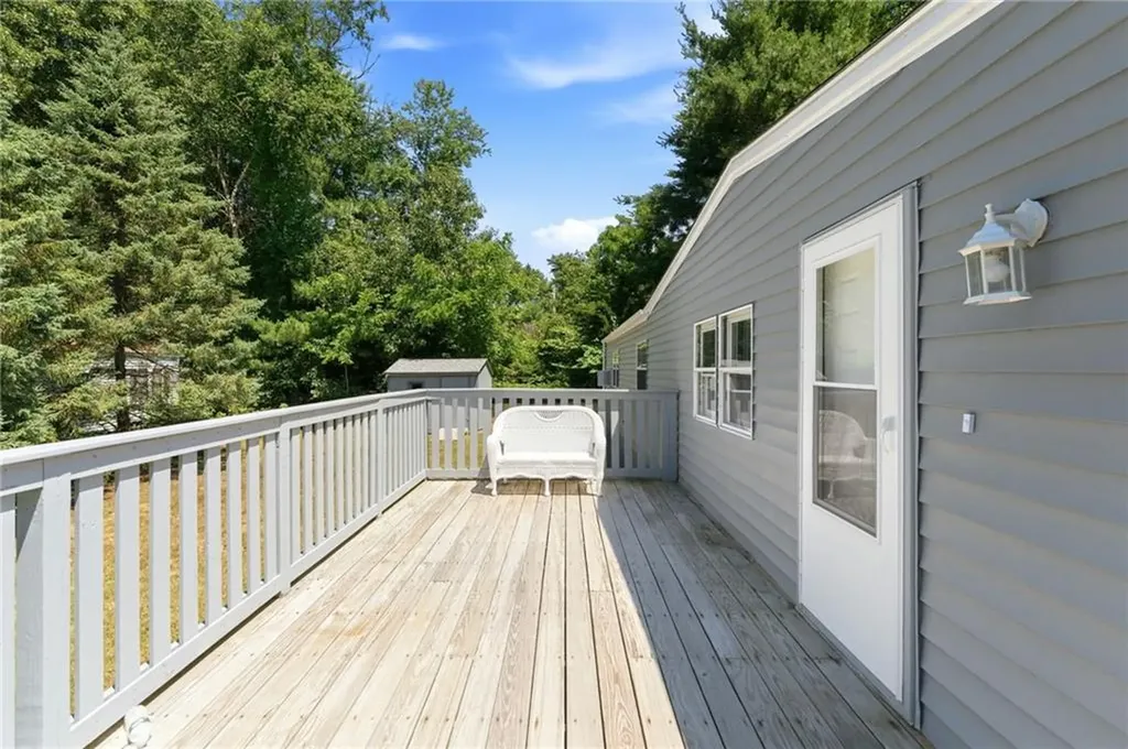 61 Oak Terrace Burrillville RI 02839