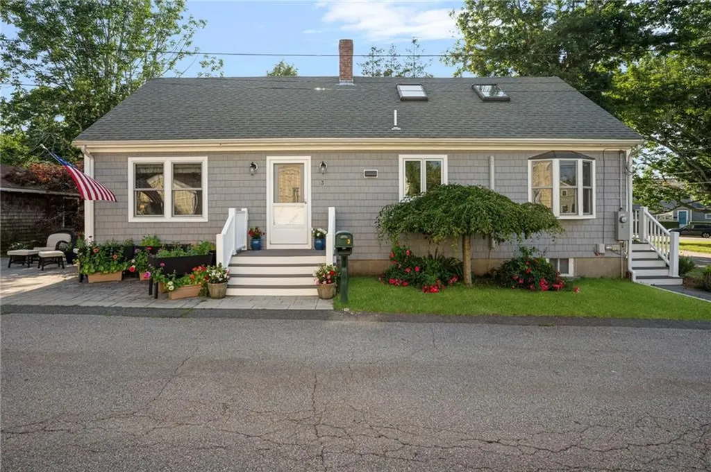 3 Harold Street Newport RI 02840