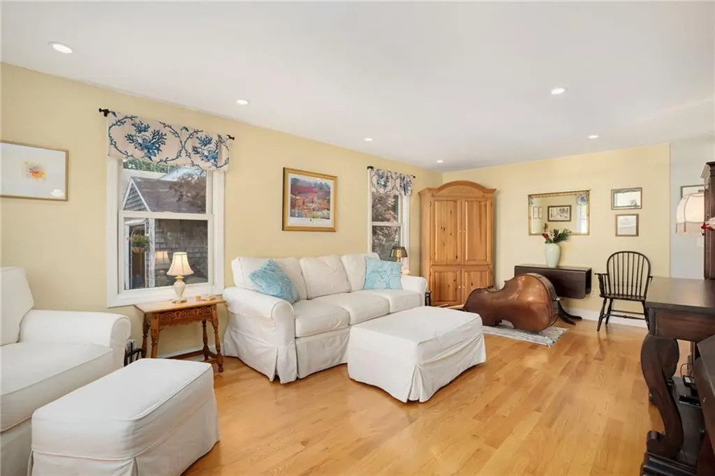 3 Harold Street Newport RI 02840