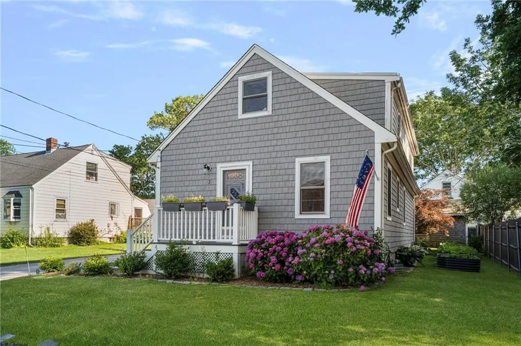 3 Harold Street Newport RI 02840