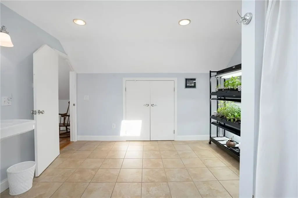 3 Harold Street Newport RI 02840