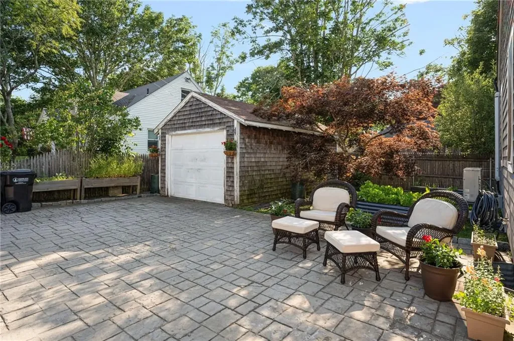 3 Harold Street Newport RI 02840