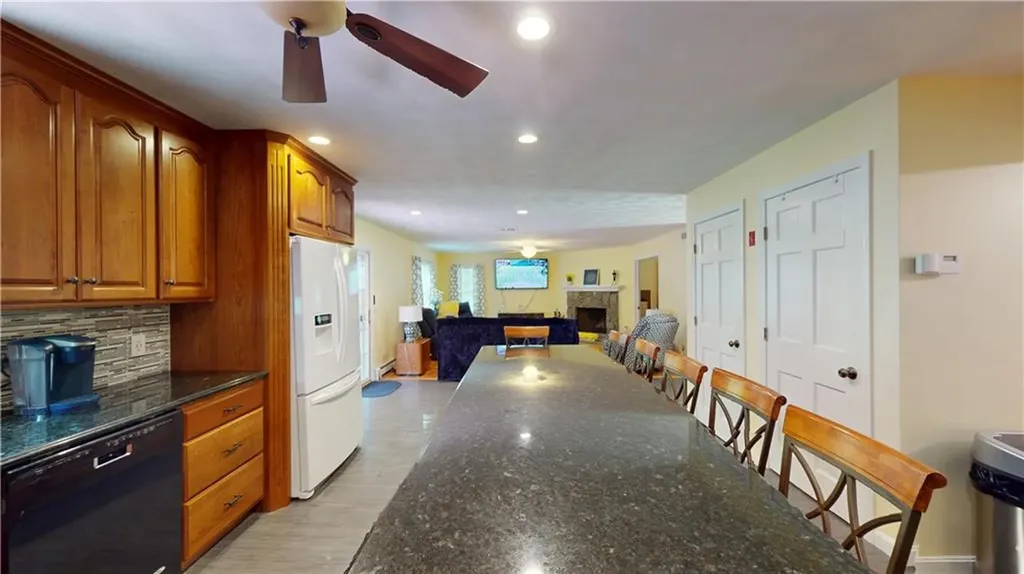 6 Forest Hill Drive North Smithfield RI 02896
