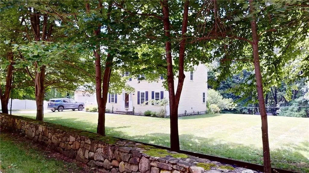 6 Forest Hill Drive North Smithfield RI 02896