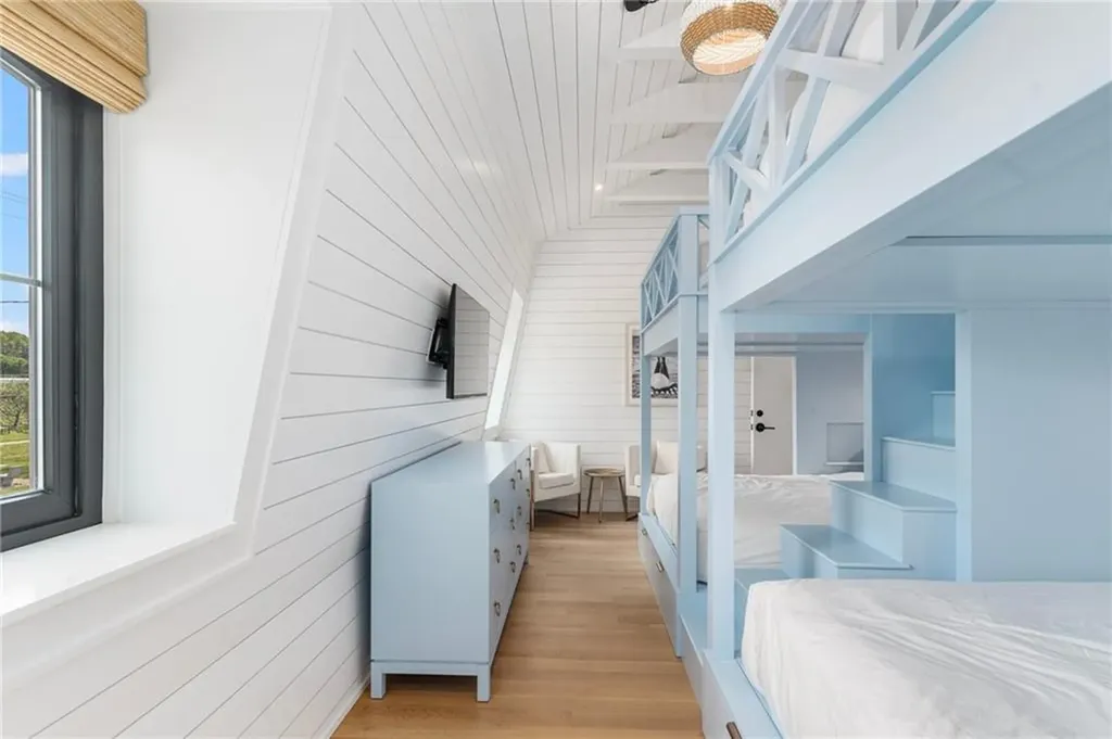 212 Water Street Block Island RI 02807