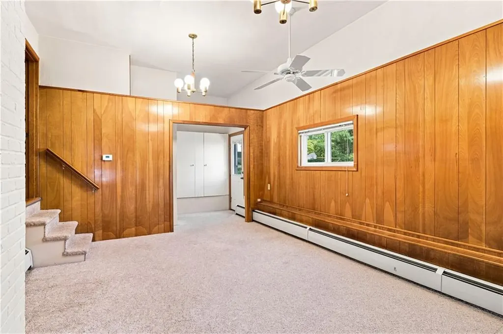 19 Benson Avenue Warwick RI 02888