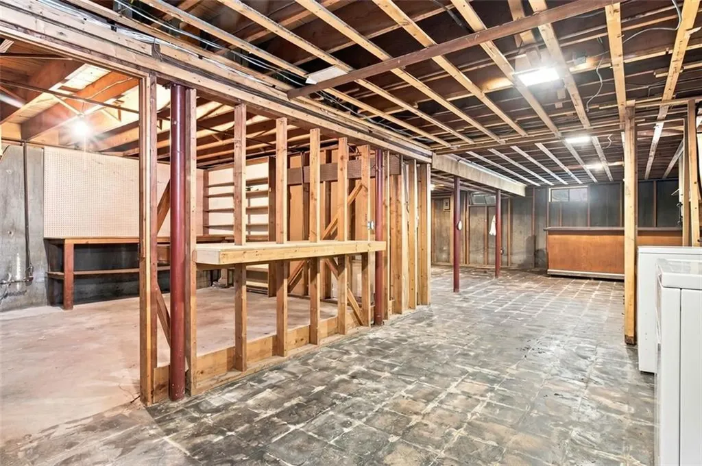19 Benson Avenue Warwick RI 02888