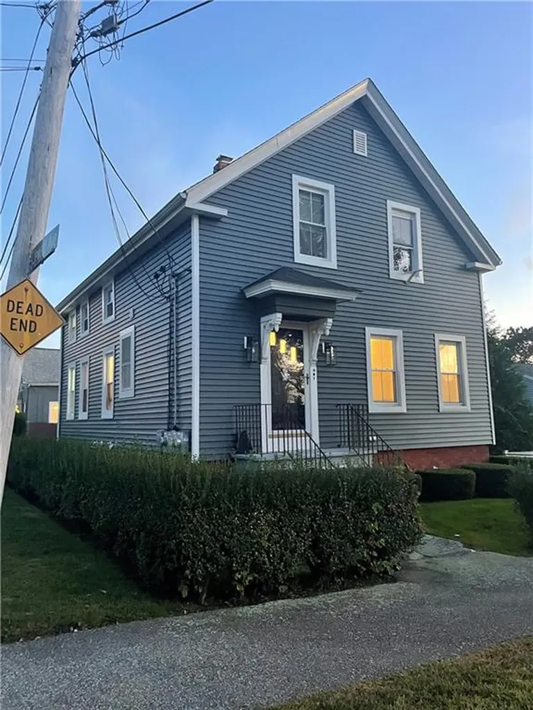 168 Mt Hope Avenue Bristol RI 02809