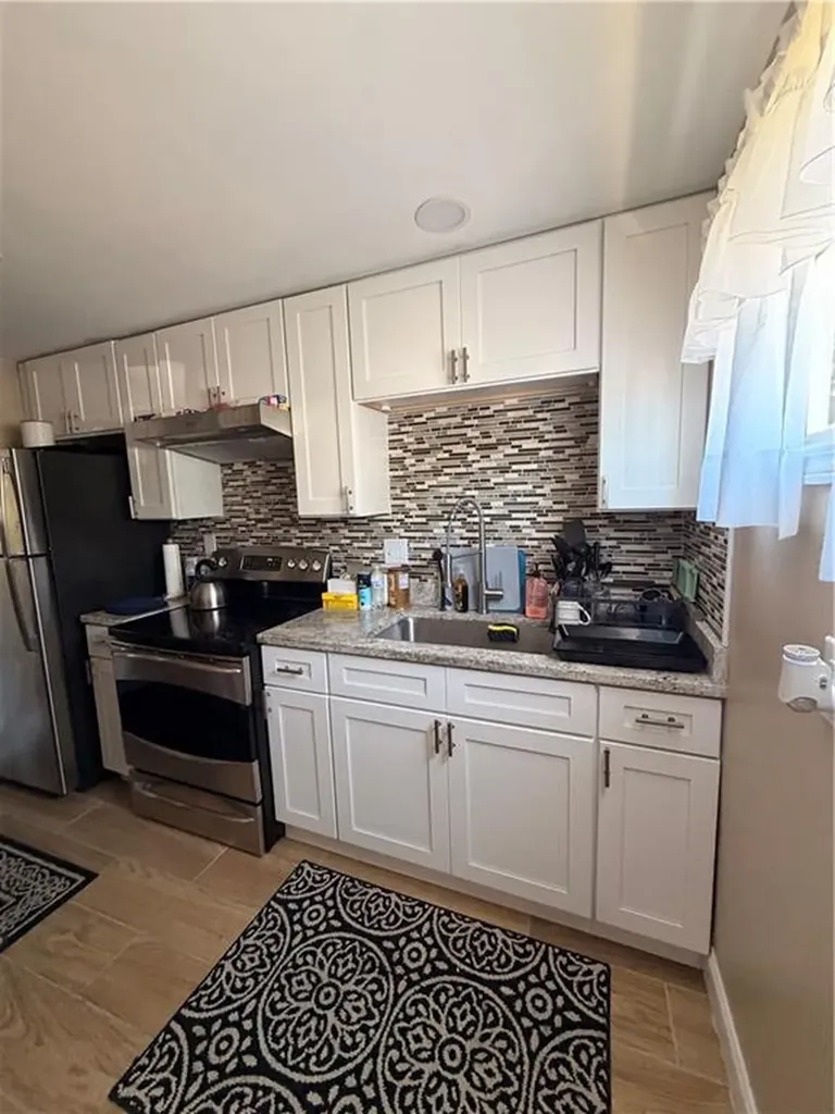 58 Surf Avenue Warwick RI 02889