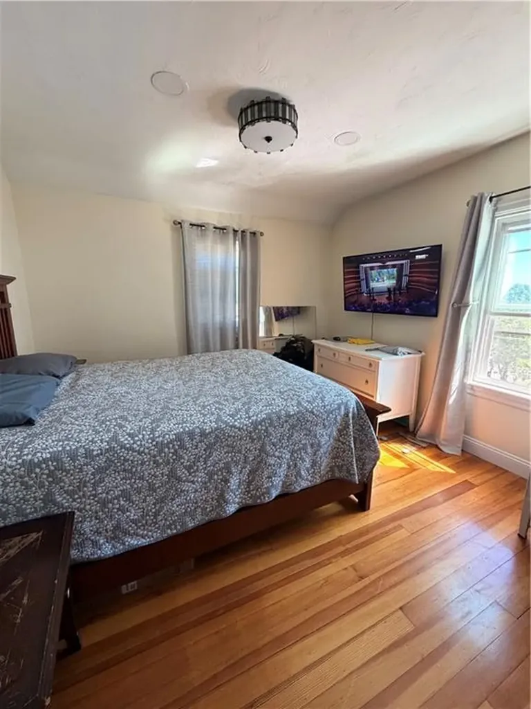 58 Surf Avenue Warwick RI 02889
