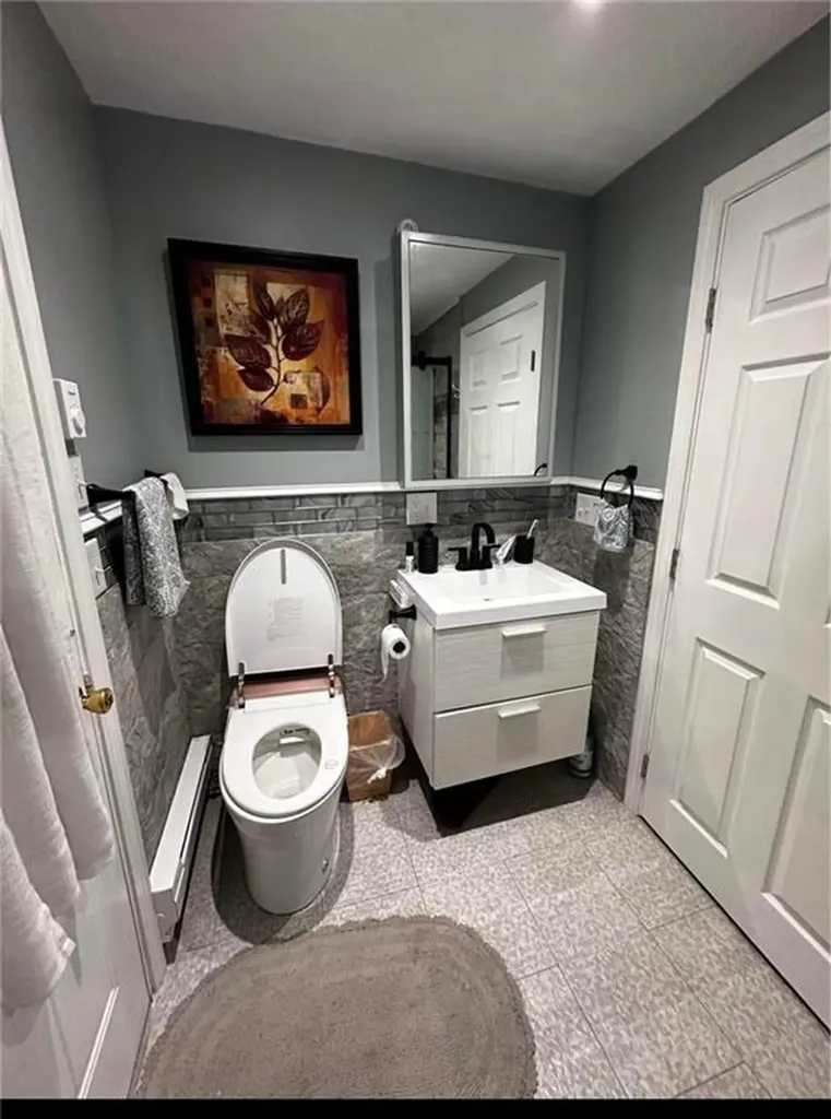 58 Surf Avenue Warwick RI 02889