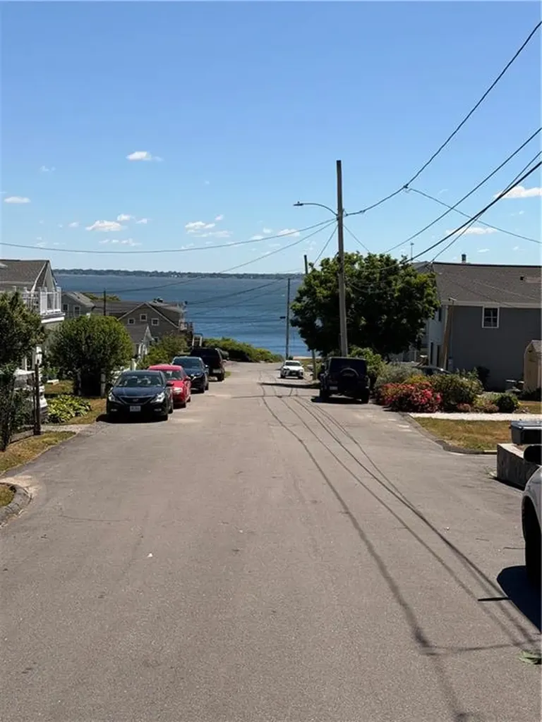 58 Surf Avenue Warwick RI 02889