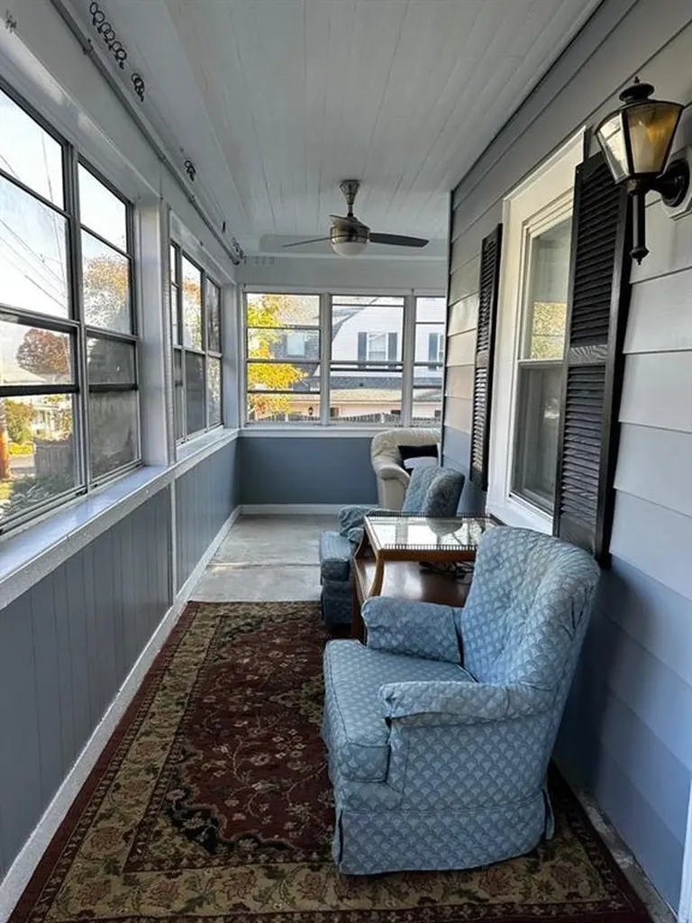 58 Surf Avenue Warwick RI 02889