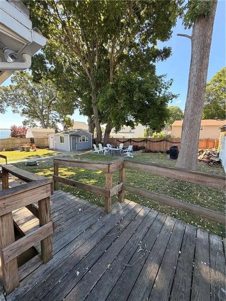 58 Surf Avenue Warwick RI 02889