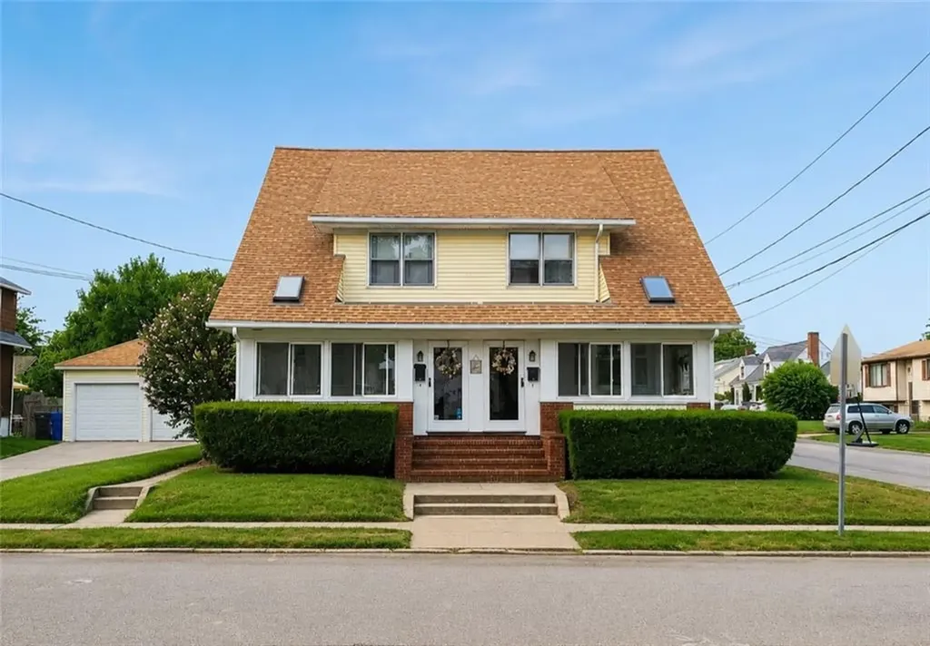 113 115 Beckwith Street Cranston RI 02910