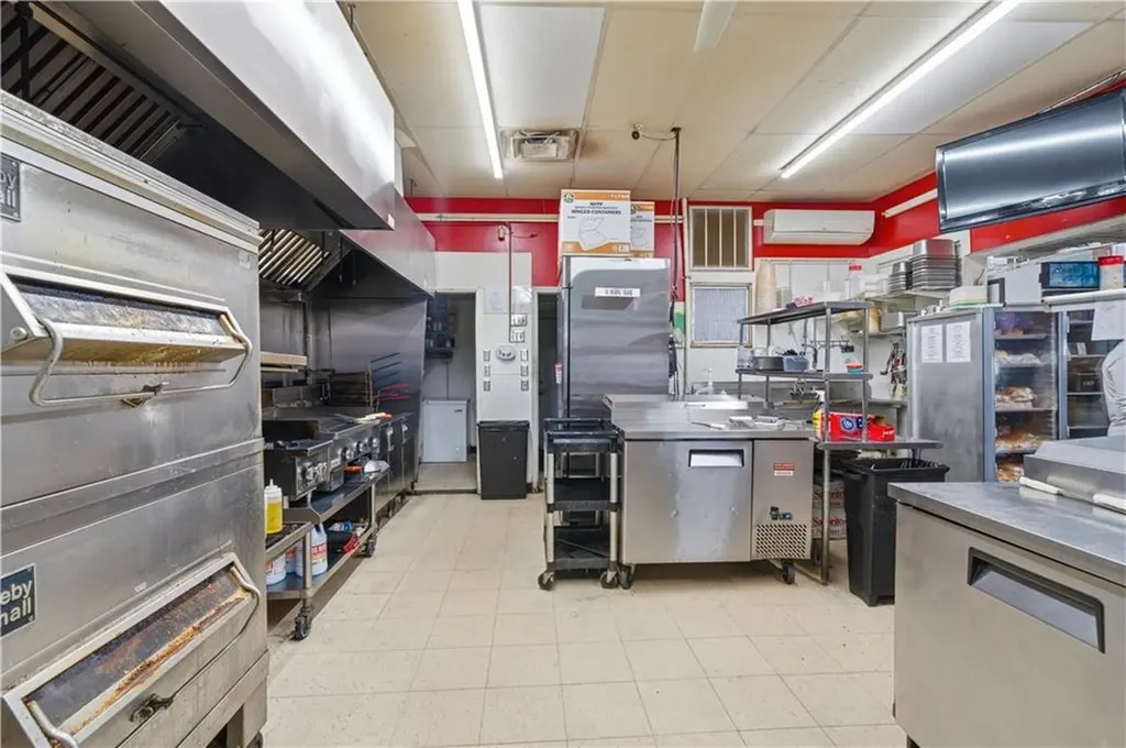 620 Killingly Street Johnston RI 02919