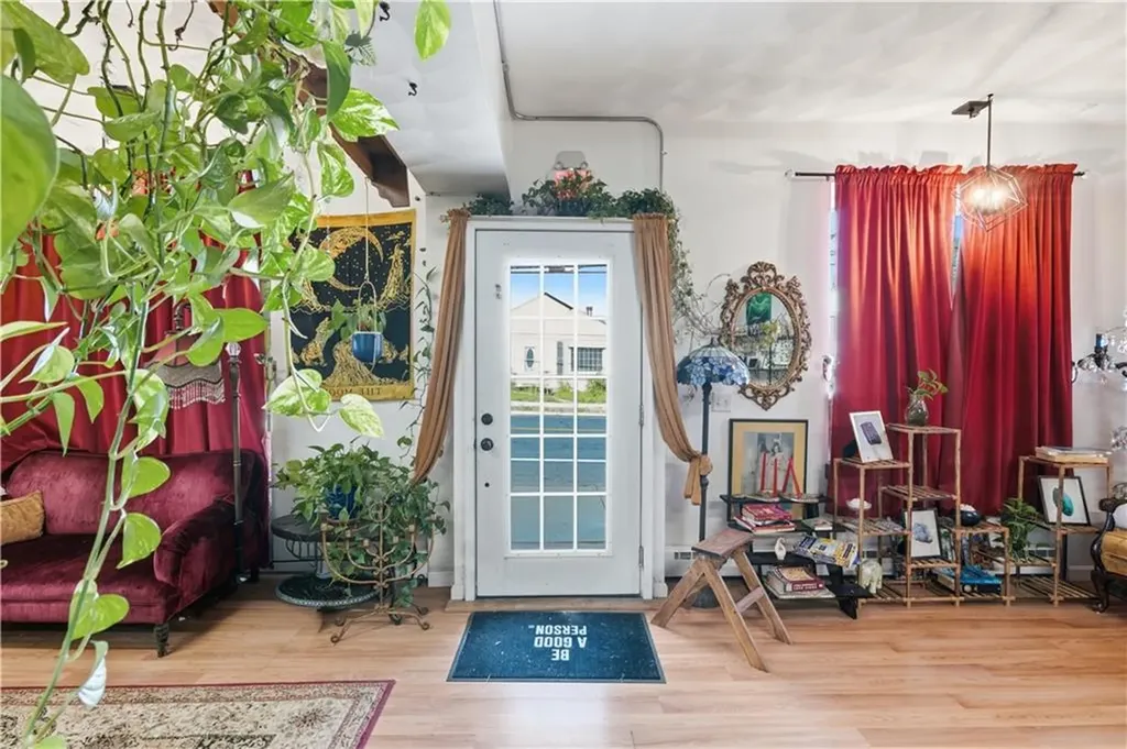 620 Killingly Street Johnston RI 02919