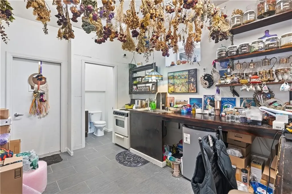 620 Killingly Street Johnston RI 02919