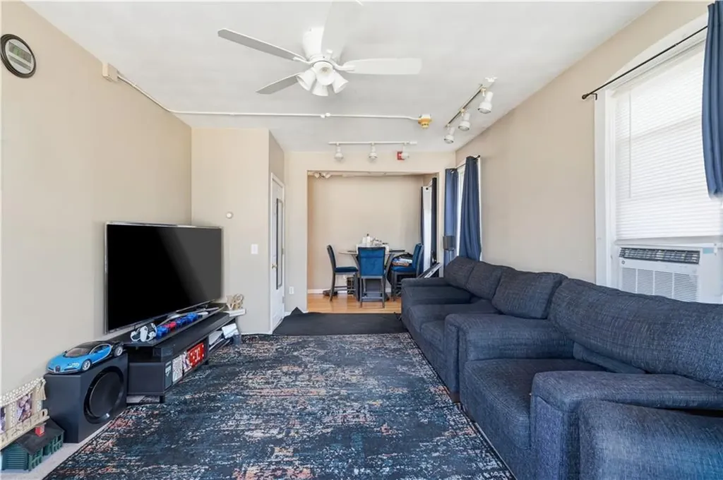 620 Killingly Street Johnston RI 02919