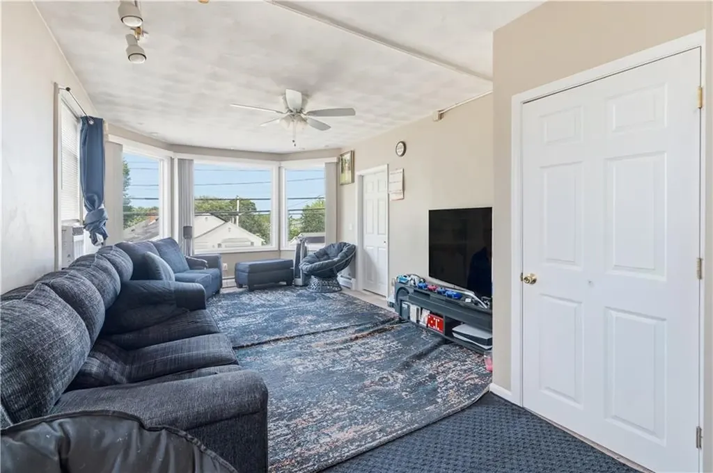 620 Killingly Street Johnston RI 02919
