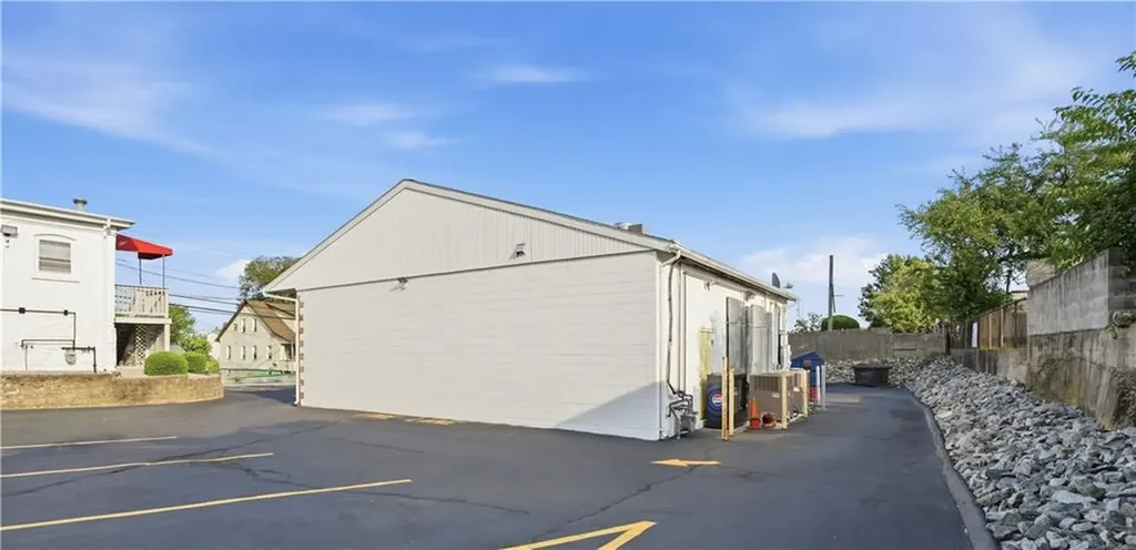 620 Killingly Street Johnston RI 02919