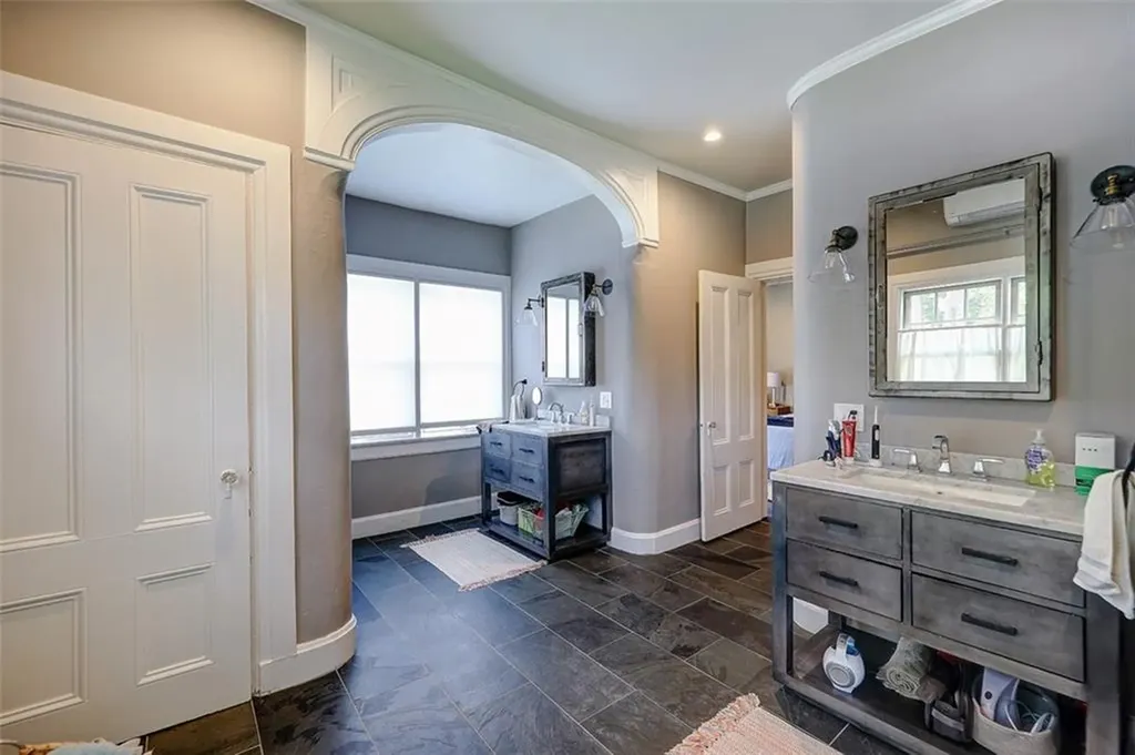 85 Congdon Street Providence RI 02906