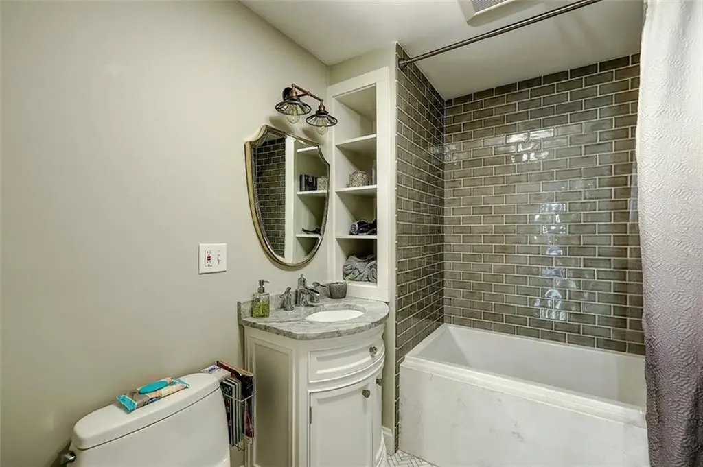 85 Congdon Street Providence RI 02906