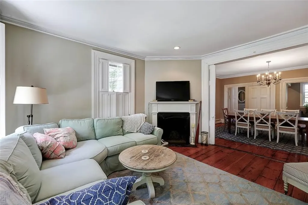 85 Congdon Street Providence RI 02906