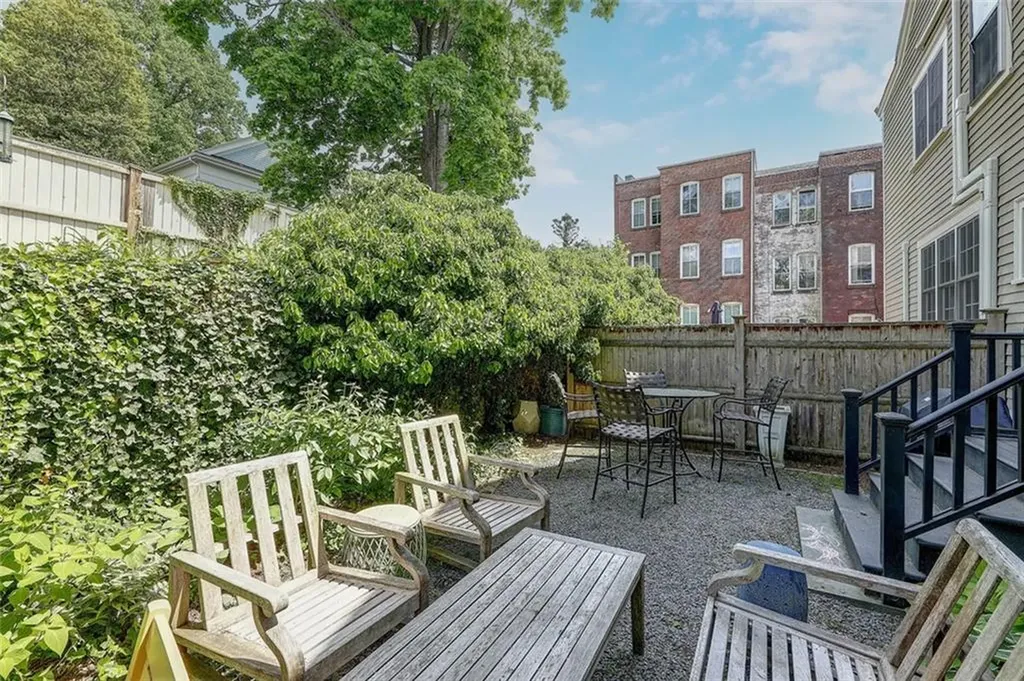 85 Congdon Street Providence RI 02906