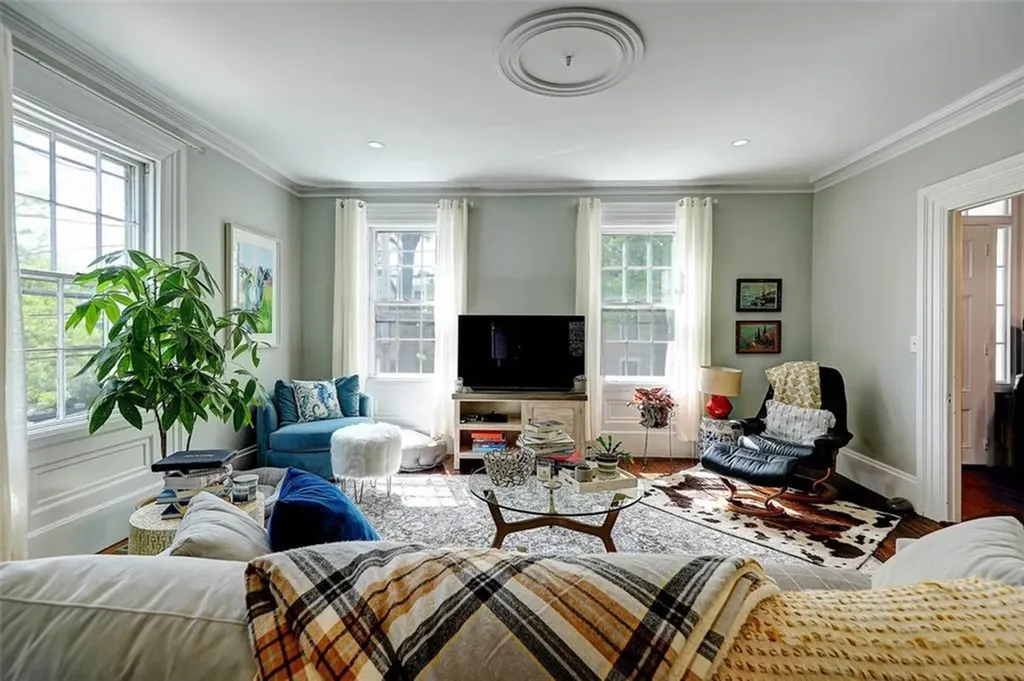 85 Congdon Street Providence RI 02906