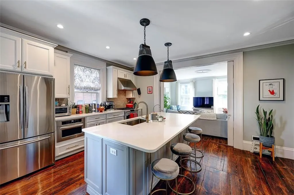 85 Congdon Street Providence RI 02906