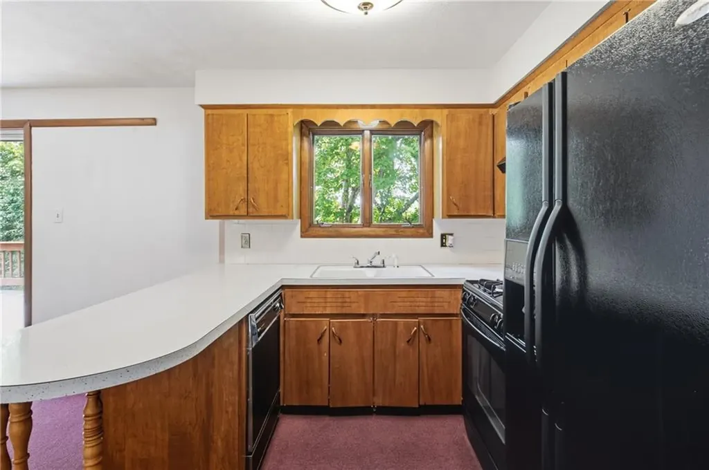 251 Madeleine Avenue Woonsocket RI 02895