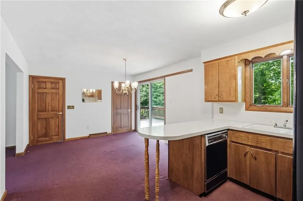 251 Madeleine Avenue Woonsocket RI 02895