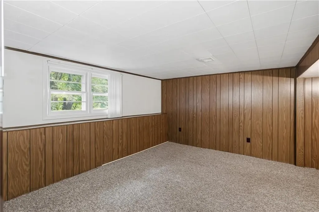 251 Madeleine Avenue Woonsocket RI 02895