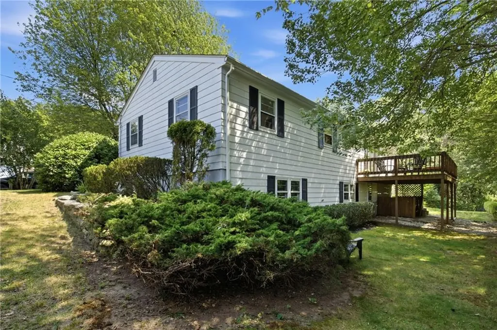 251 Madeleine Avenue Woonsocket RI 02895