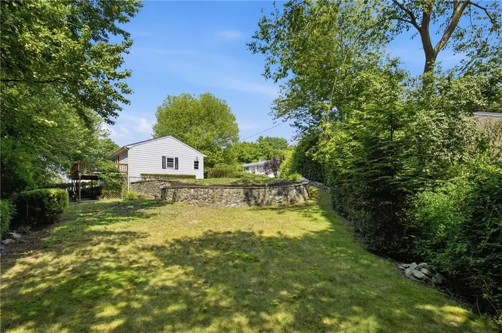 251 Madeleine Avenue Woonsocket RI 02895