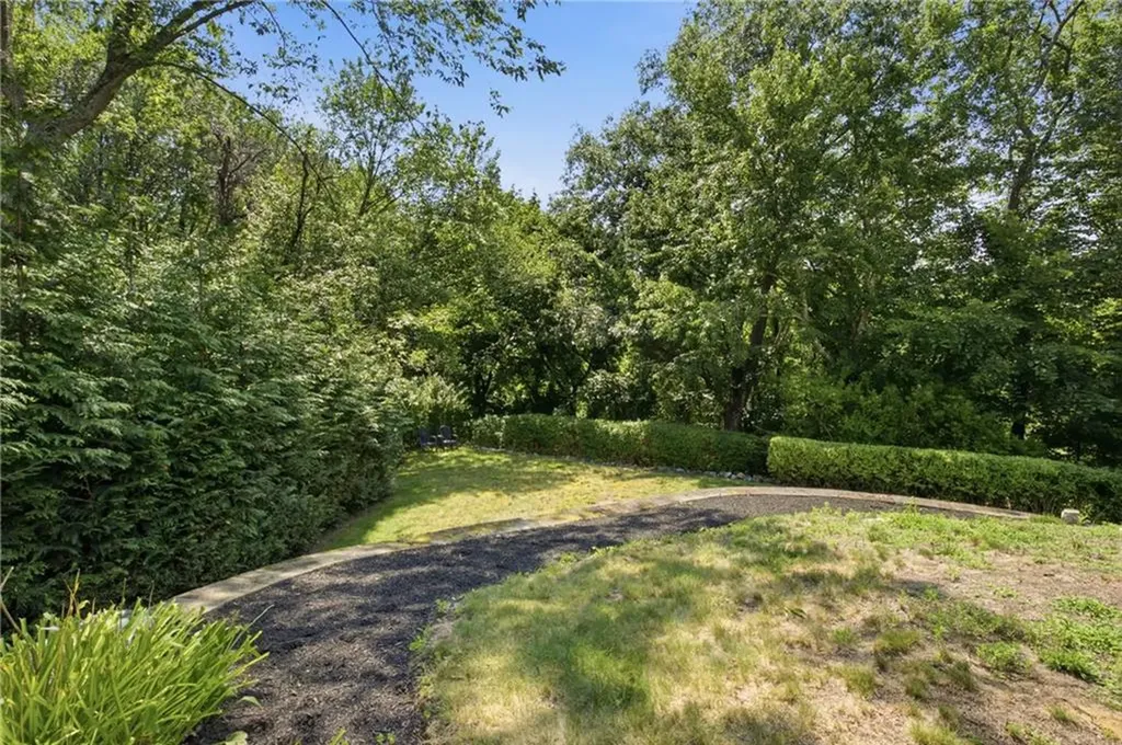 251 Madeleine Avenue Woonsocket RI 02895
