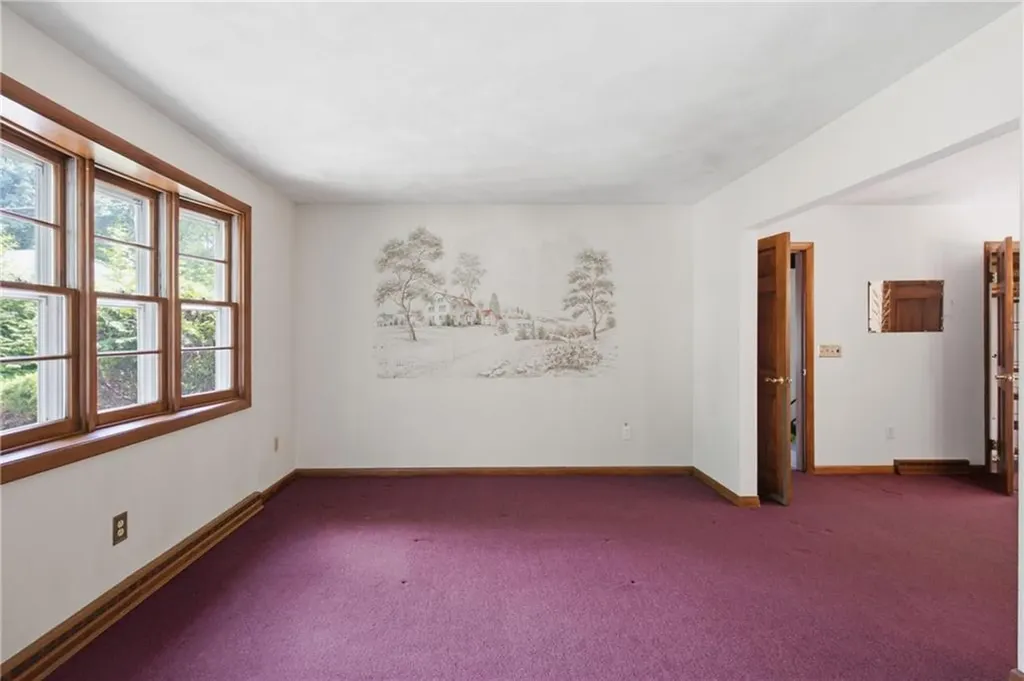 251 Madeleine Avenue Woonsocket RI 02895
