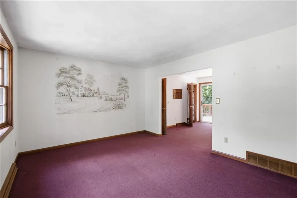 251 Madeleine Avenue Woonsocket RI 02895