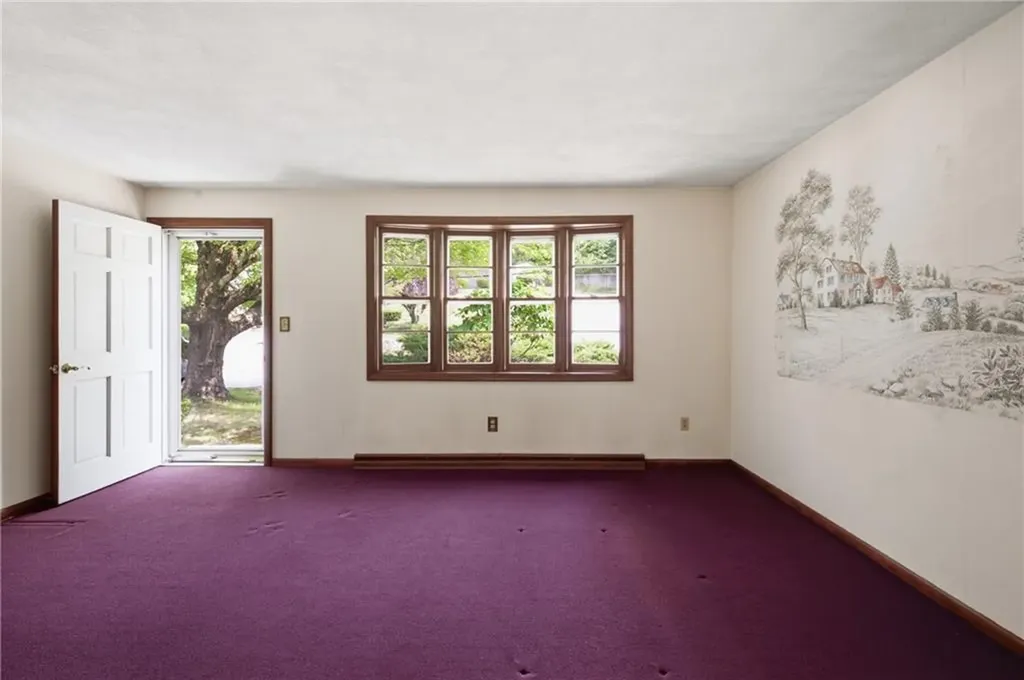 251 Madeleine Avenue Woonsocket RI 02895