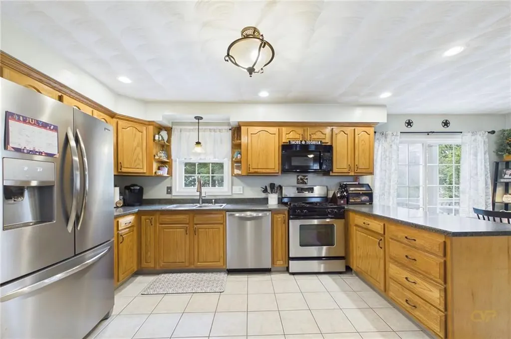152 Concord Avenue Cranston RI 02910