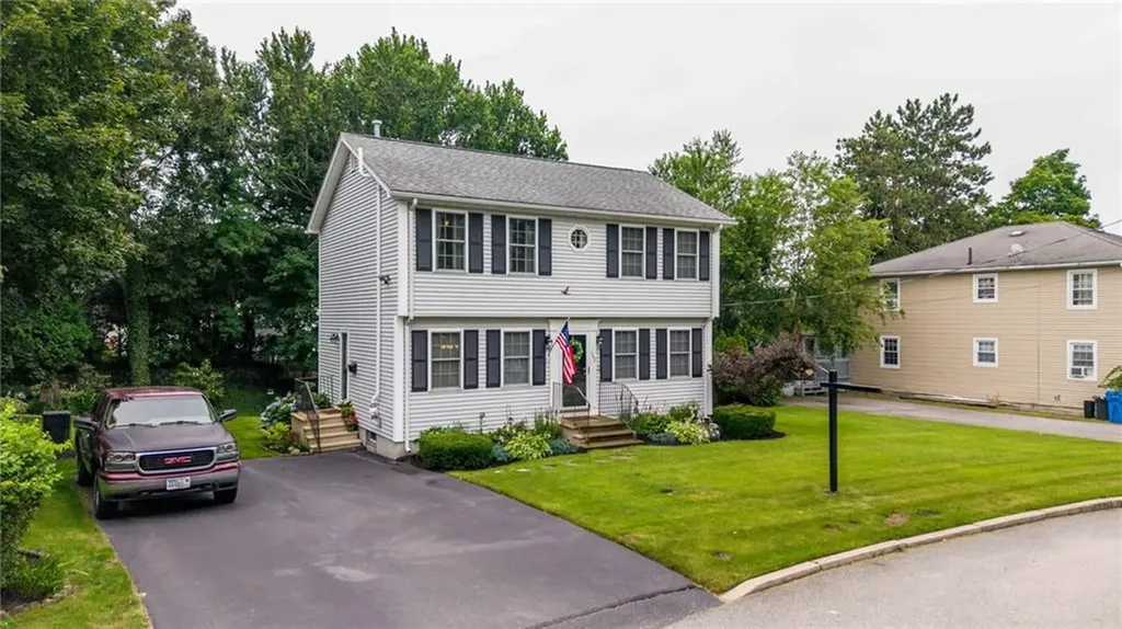 152 Concord Avenue Cranston RI 02910