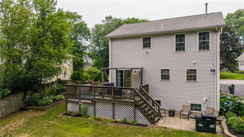 152 Concord Avenue Cranston RI 02910