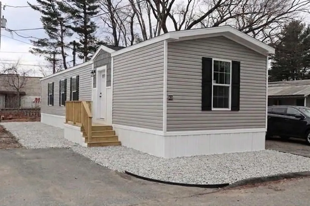 1346 B22 Newport Avenue Attleboro MA 02703