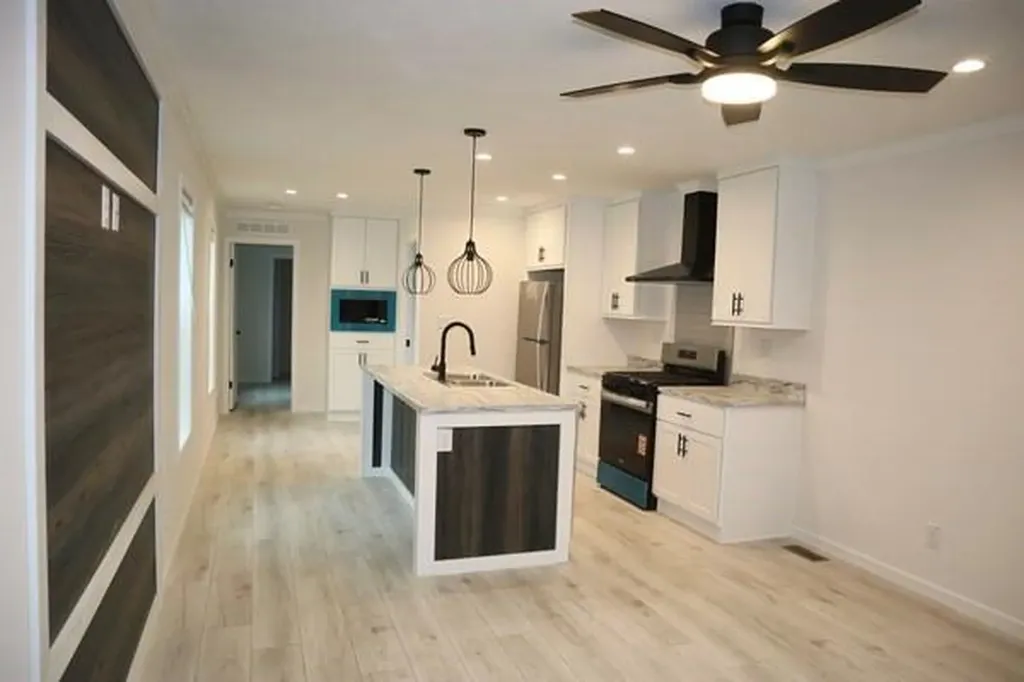 1346 B22 Newport Avenue Attleboro MA 02703
