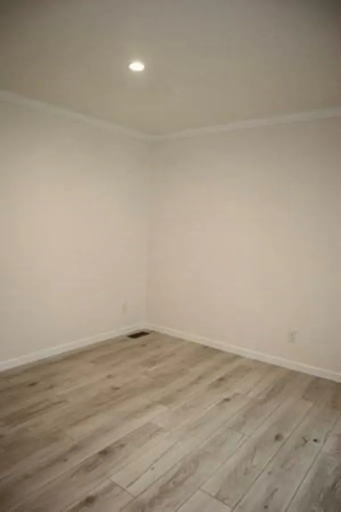 1346 B22 Newport Avenue Attleboro MA 02703