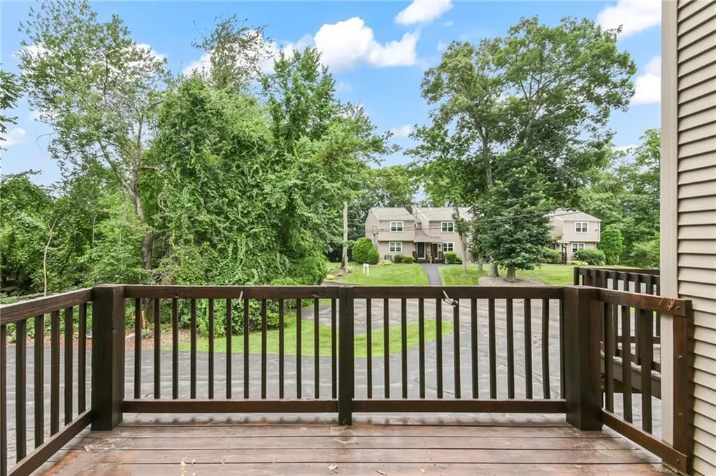 351 New London Avenue Warwick RI 02886