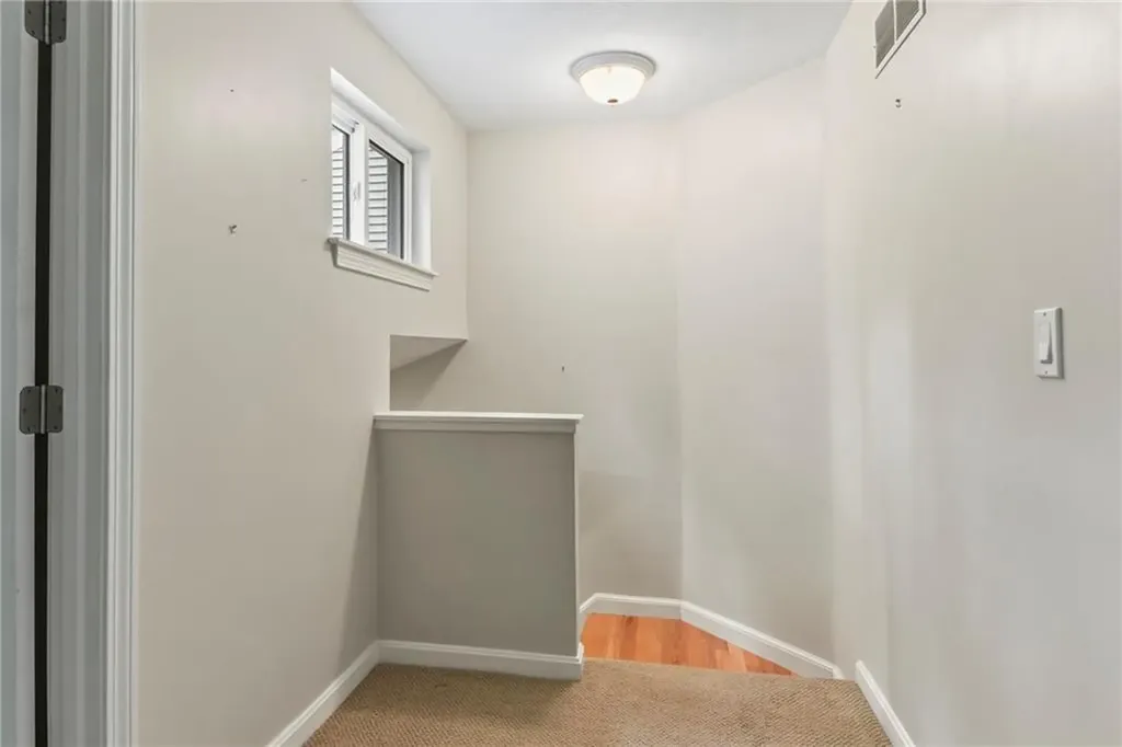 351 New London Avenue Warwick RI 02886