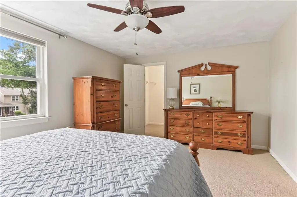 351 New London Avenue Warwick RI 02886